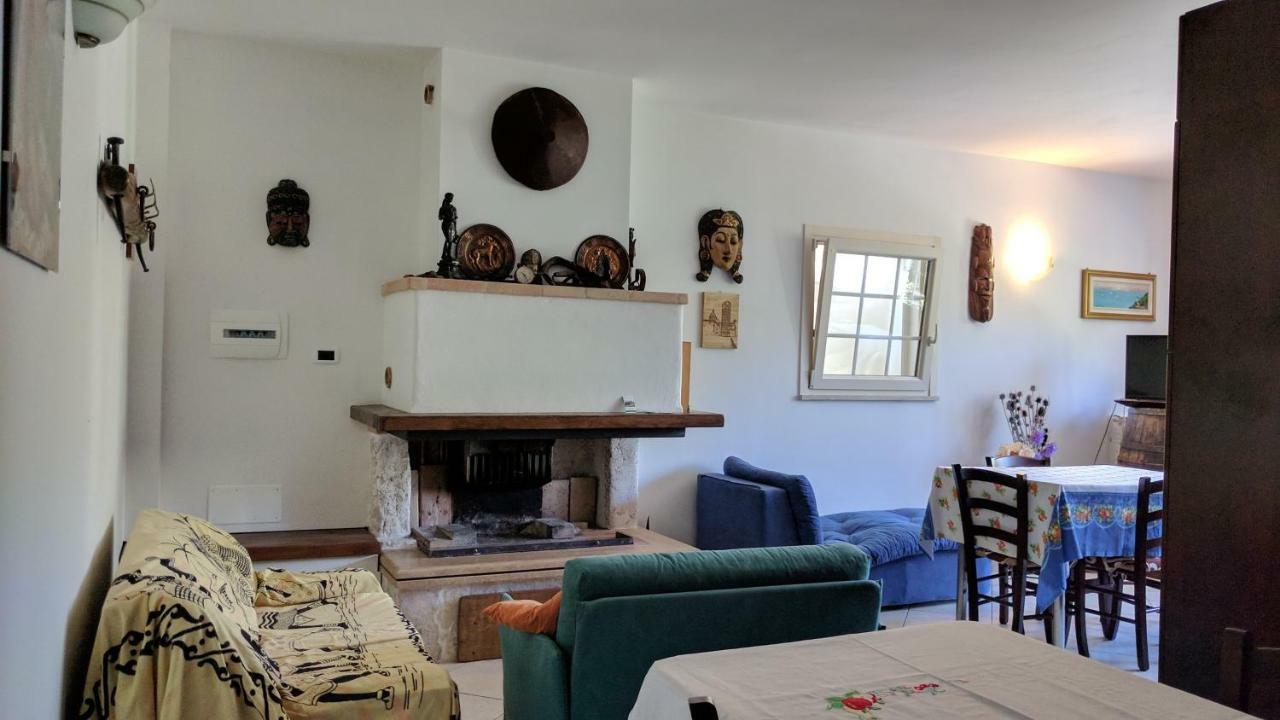 La Casa Di Mary Villa Amelia Eksteriør billede